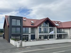 Photo 2- click for photo gallery